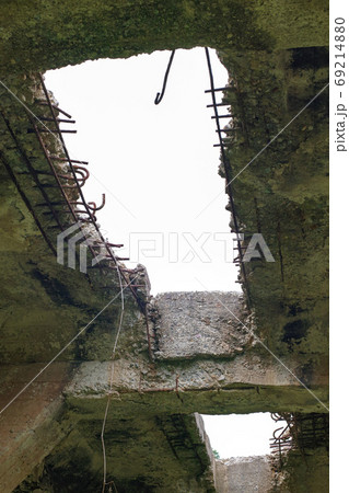 群馬県/ 古代遺跡を思わせる「旧太子駅」 69214880