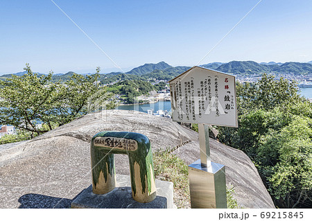 広島県尾道市 尾道水道と鼓岩 広島県尾道市 尾道水道と鼓岩 69215845