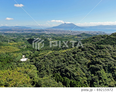 指宿スカイラインの上空から桜島を望む 69215972