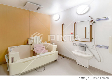介護施設のバスタブなど 介護施設のバスタブなど 69217020