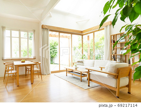 リビング 家 住居 インテリア 69217114
