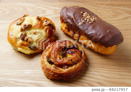 菓子パン 69217957
