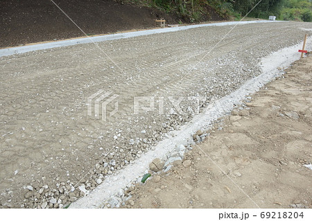 砕石舗装 69218204