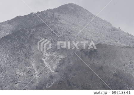 比叡山の雪景 69218341