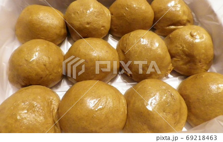 おみやげにぴったり温泉まんじゅう おみやげにぴったり温泉まんじゅう 69218463