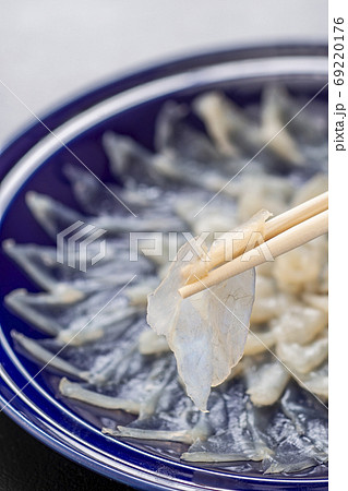 ふぐの刺身 69220176