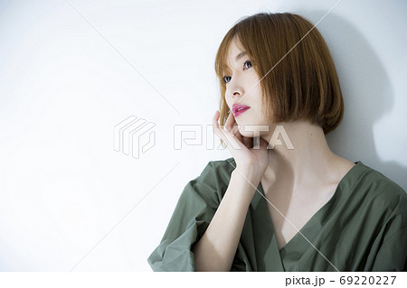 女性　ビューティー　ヘアケア　 69220227
