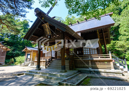春日山城跡の風景:春日山神社 春日山城跡の風景:春日山神社 69221025