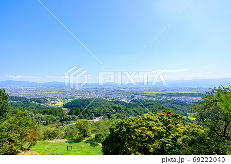 春日山城跡の風景：天守台からの眺め 69222040