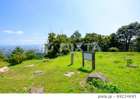 春日山城跡の風景:三の丸 春日山城跡の風景:三の丸 69224695