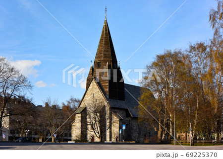 北欧、ノルウェーのヴォスの教会。 69225370