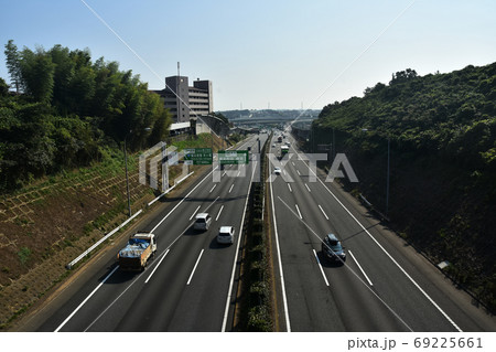 東名高速 横浜青葉インター付近 69225661