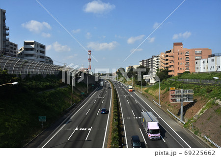 東名高速 横浜青葉インター付近 69225662