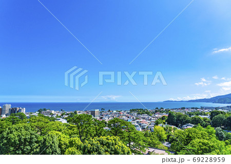 【神奈川県】小田原城の天守閣から見える街並み 69228959