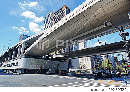 大阪市中央区 船場センタービルと御堂筋 69229525