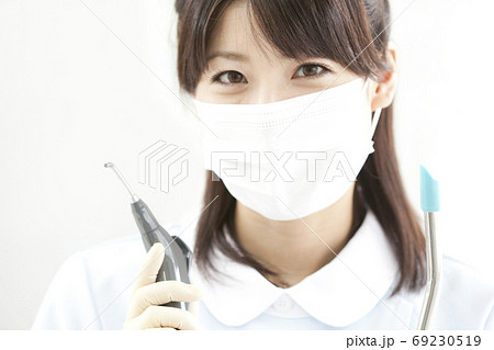女性歯科医 69230519