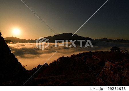 竹田城の雲海 69231038