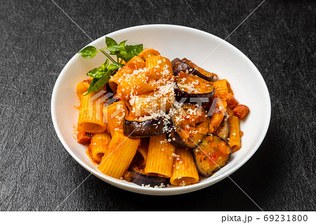 イタリアンパスタ　Italian pasta with simple tomato sauce 69231800