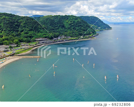 錦江湾から磯海岸を空撮 錦江湾から磯海岸を空撮 69232806