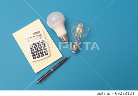 Light bulbs, energy efficiency Light bulbs, energy efficiency 69233121