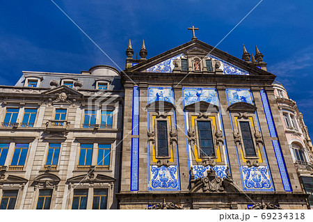 Cathedral in Porto old town - Portugal 69234318