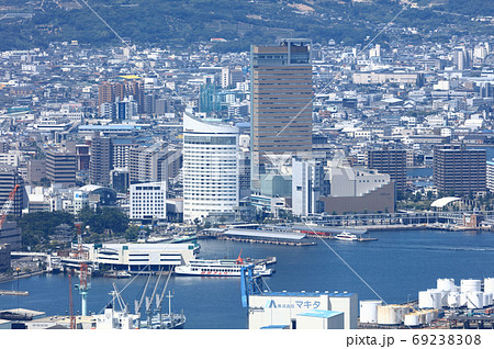 高松港とサンポート高松の写真素材