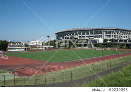 横浜国際総合競技場 サブトラックの写真素材