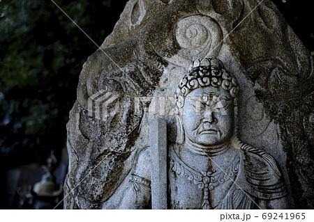目黒不動尊・瀧泉寺の不動明王像【寺社イメージ】 69241965
