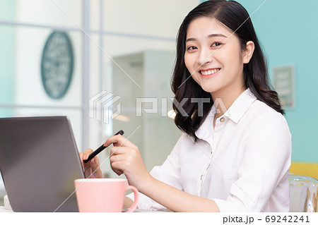 Woman, telework Woman, telework 69242241