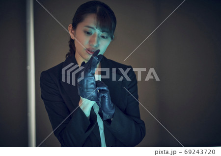 スパイ　女性 69243720