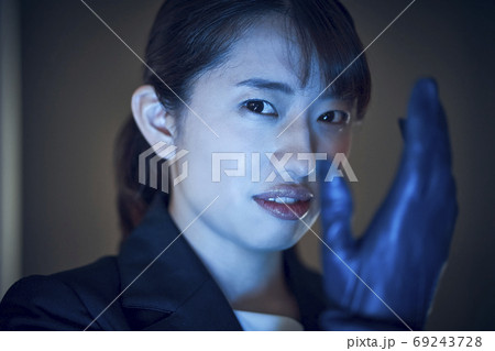 スパイ　女性 69243728