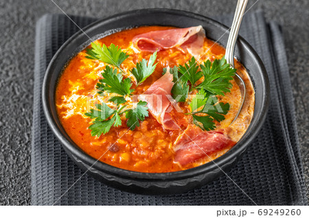 Bowl of lentil soup Bowl of lentil soup 69249260