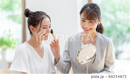 ビューティーアドバイザーイメージ 69254872