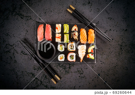 Delicious sushi set 69260644