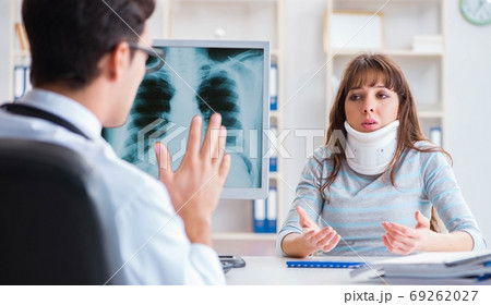 Young woman visiting radiologist for x-ray exam Young woman visiting radiologist for x-ray exam 69262027