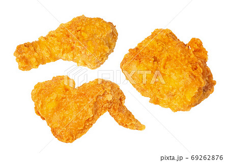 Delicious crispy fried chicken 69262876