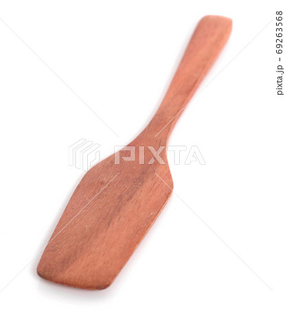Spatula isolated on white background 69263568