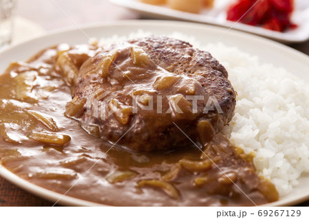 ハンバーグカレー 69267129