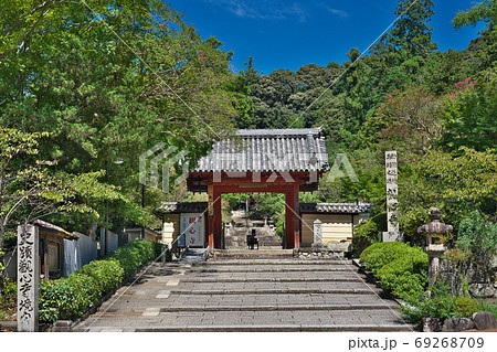 【観心寺 (山門)】 大阪府河内長野市寺元 69268709