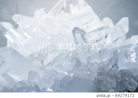 水晶 69279172