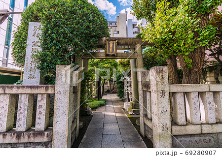 日本の東京都市景観　日本橋七福神の笠間稲荷神社（寿老神）＝中央区日本橋浜町 69280907