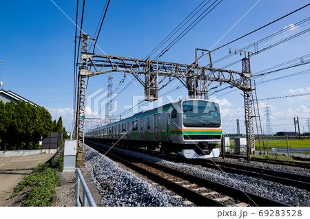 電車の通路る線 69283528