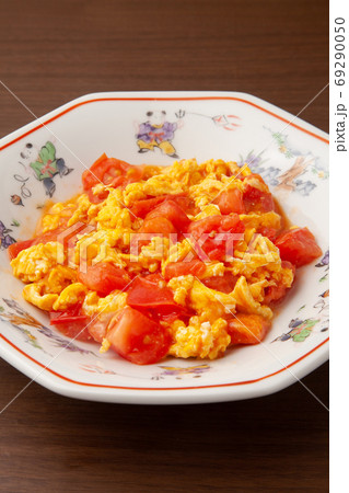 トマトと卵の炒めもの 西紅柿炒鶏蛋 キリンレシピノート とっておきの おつまみ から デザート まで キリン