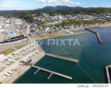 北海道江差町で江差港マリーナと開陽丸の風景を空撮 69290214