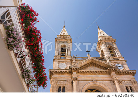 イタリア　アルベロベッロ　Basilica of Saints Cosmas and Damian 69290240