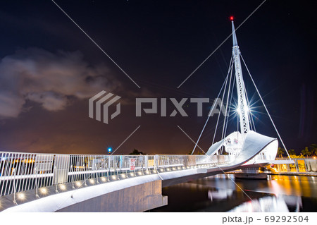 交通 通行 トラフィック 69292504