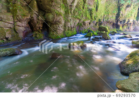 黄牛の滝と稲葉川　大分県竹田市 69293570
