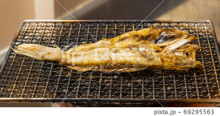 あらかぶの干物、七輪で炭火焼 あらかぶの干物、七輪で炭火焼 69295563