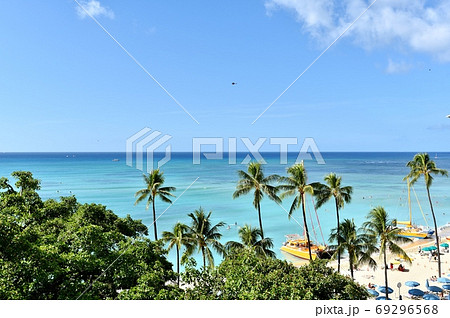 ハワイの休日 69296568