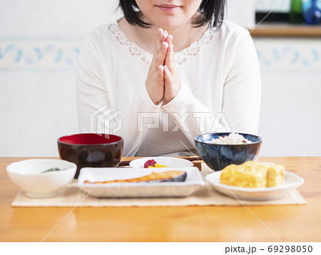 和食の朝食　もち麦雑穀米 69298050